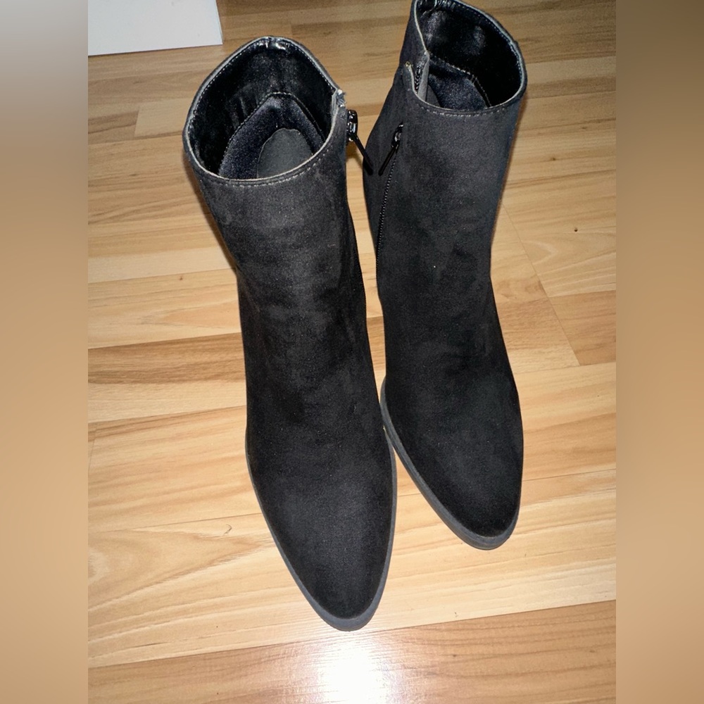 Lulus booties - Picture 7 of 8